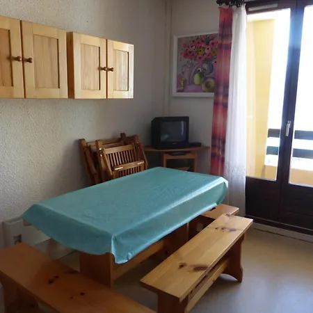 Studette 2 Pers. Avec Box A Skis, - Fr-1-804-52